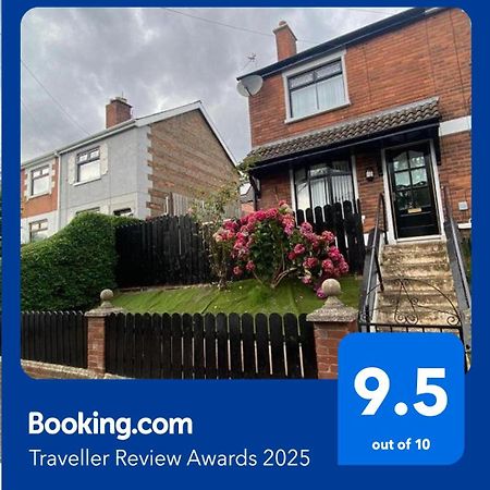 Mairead - Cosy Property In Gaeltacht Quarter Belfast Exterior foto